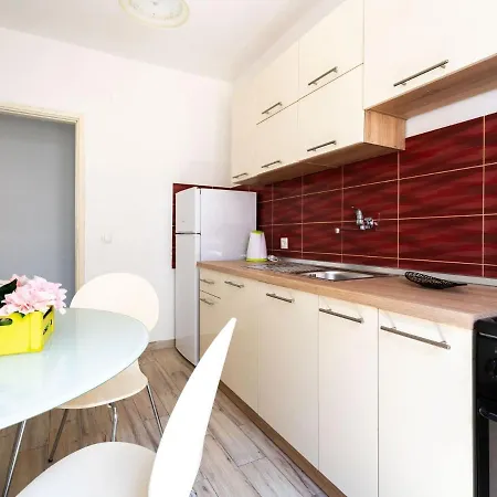 公寓 Simplistic In Rogoznica Near Sea Beach *