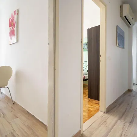 公寓 Simplistic In Rogoznica Near Sea Beach 罗戈兹尼察